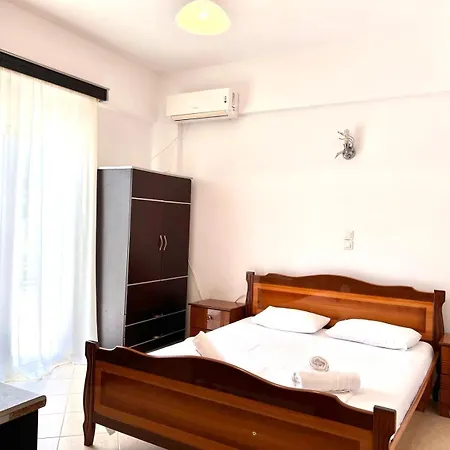 Stone Πανσιόν